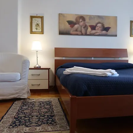Gg Bed & Breakfast