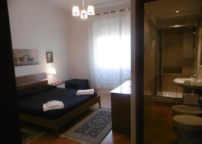 Gg לינה וארוחת בוקר *