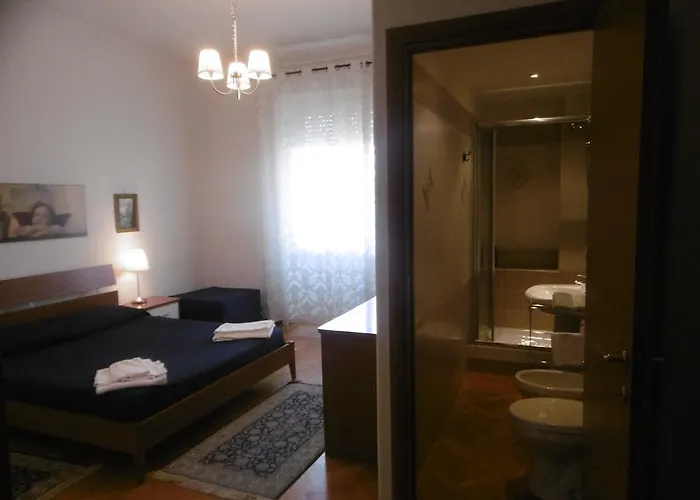 Gg לינה וארוחת בוקר *